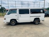 Nissan caravan 1994