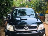 Toyota Hilux 2011 (Used)