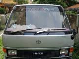 Toyota Hiace 0