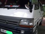 Toyota HIACE 2004